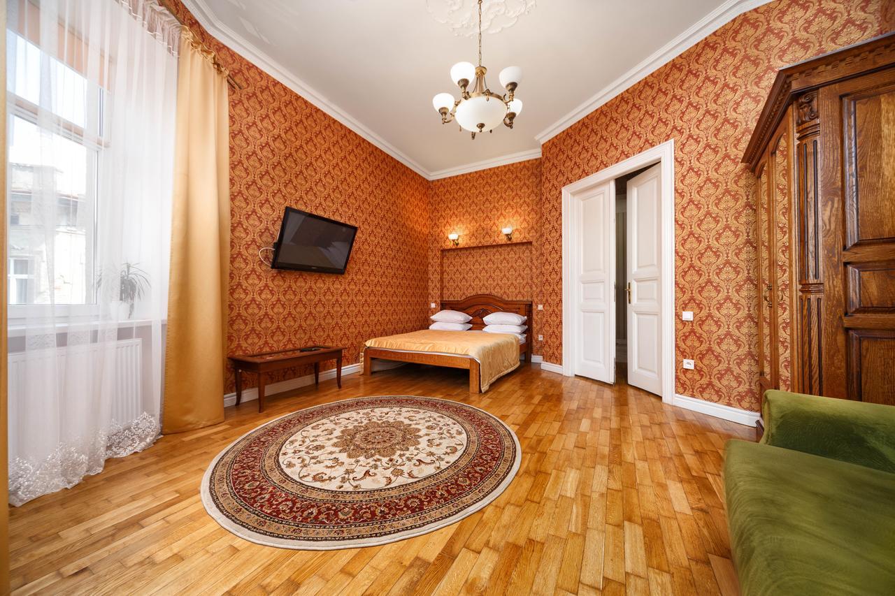 Sunny Apartment Lviv Exterior photo